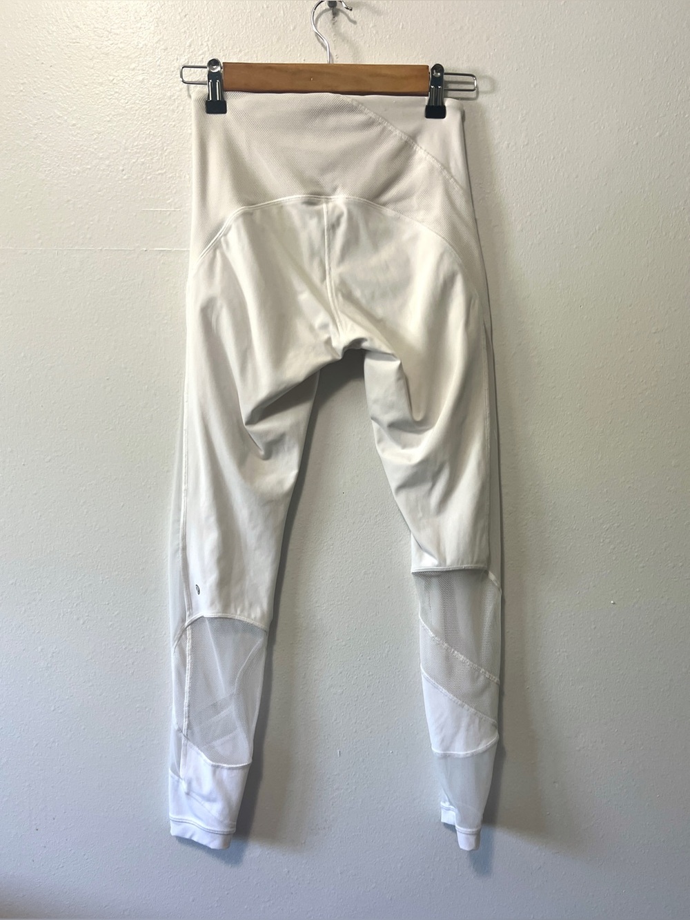 Lululemon Athletica Clear the Court Tight Leggings - Size 6 - Picture 9 of 16